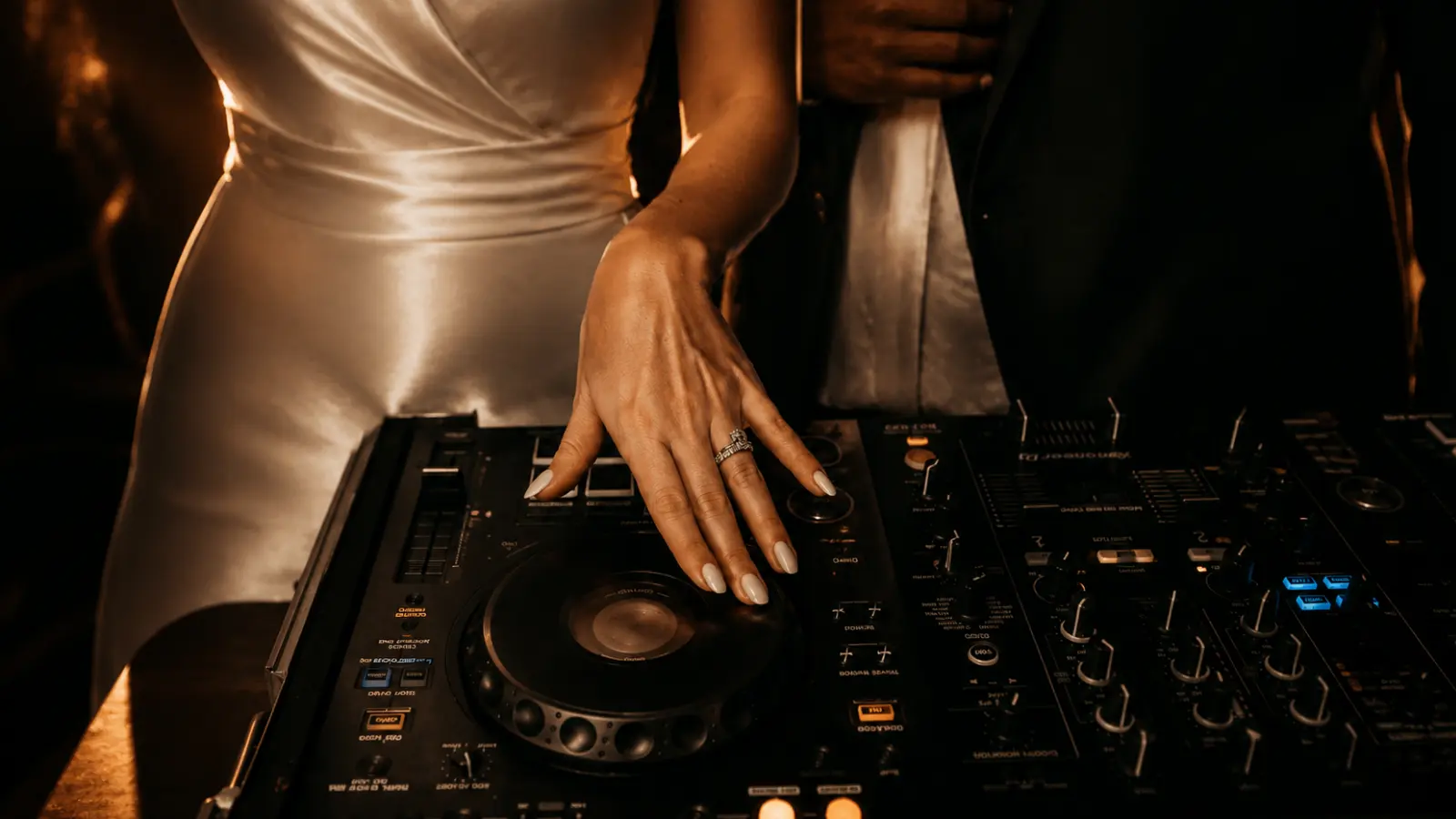 Electronic Wedding Songs: Dance, House, and EDM for the Perfect Reception