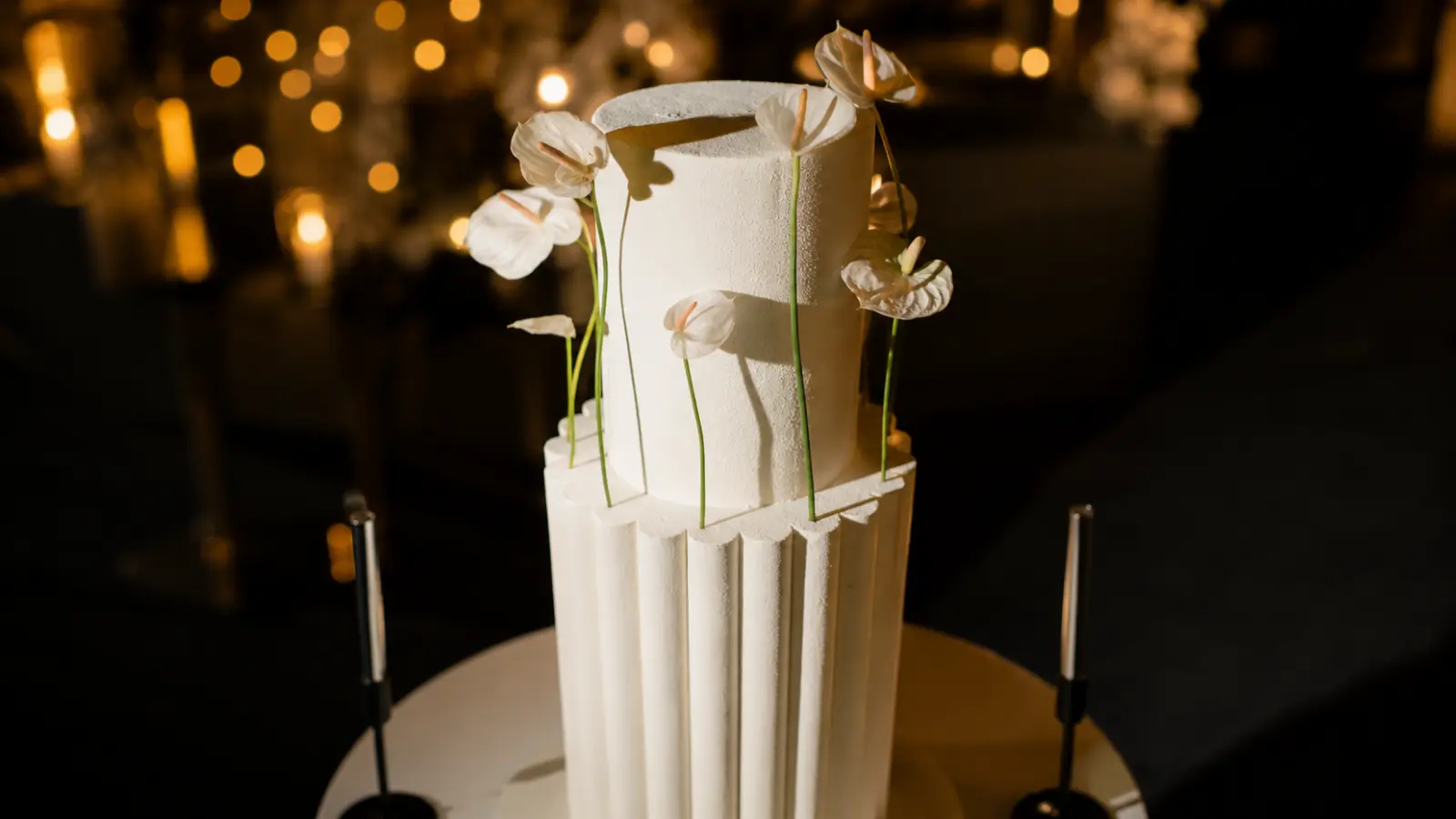 Unique wedding cake ideas design with creative details and personalized decorations