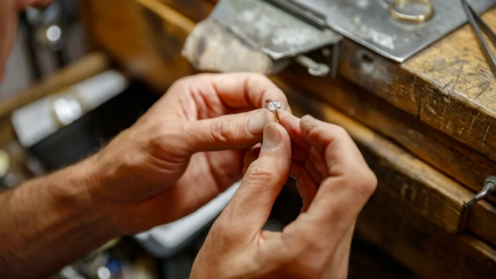 Wedding Ring Upgrade: When, Why and How to Do It