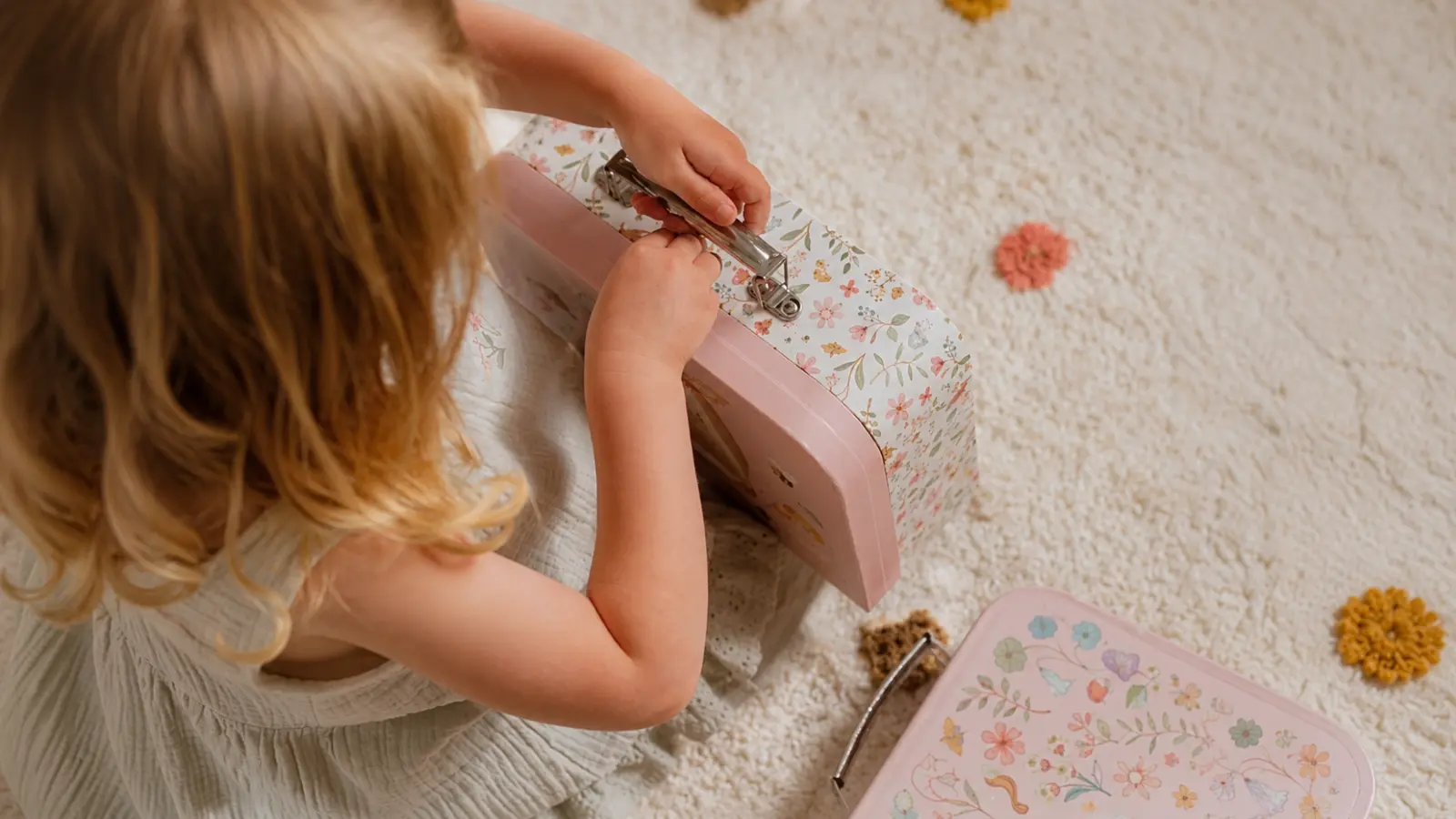 Flower Girl Gifts and Proposal Ideas: How to Ask and What to Give
